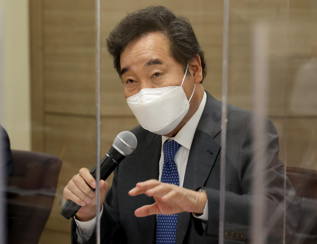 이낙연 더불어민주당 상임선대위원장이 29일 서울 송파구 대한장애인체육회를 방문해 인사말하고 있다. [연합]