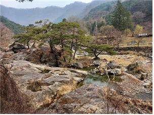 ‘사랑이 이뤄지는 곳’ 연인산(戀人山)