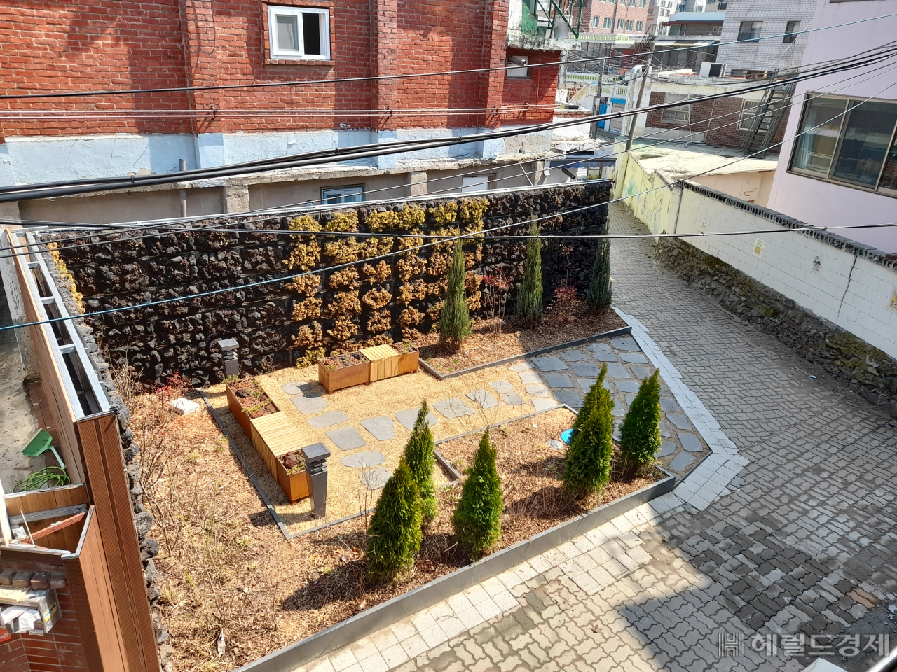 금천구 시흥동에 빈집을 허물고 만든 동네정원. [서울시 제공]