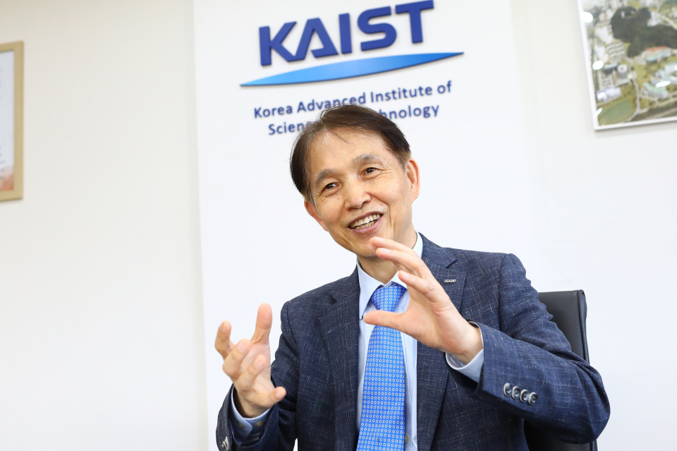 Korea Advanced Institute of Science and Technology President Lee Kwang-hyung (KAIST)
