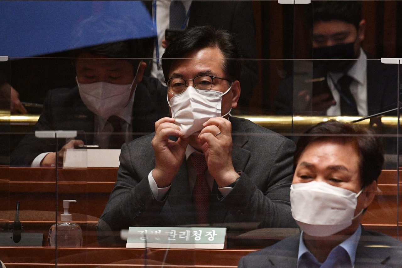 당직자 폭행 논란에 선 국민의힘 송언석 의원. [연합]