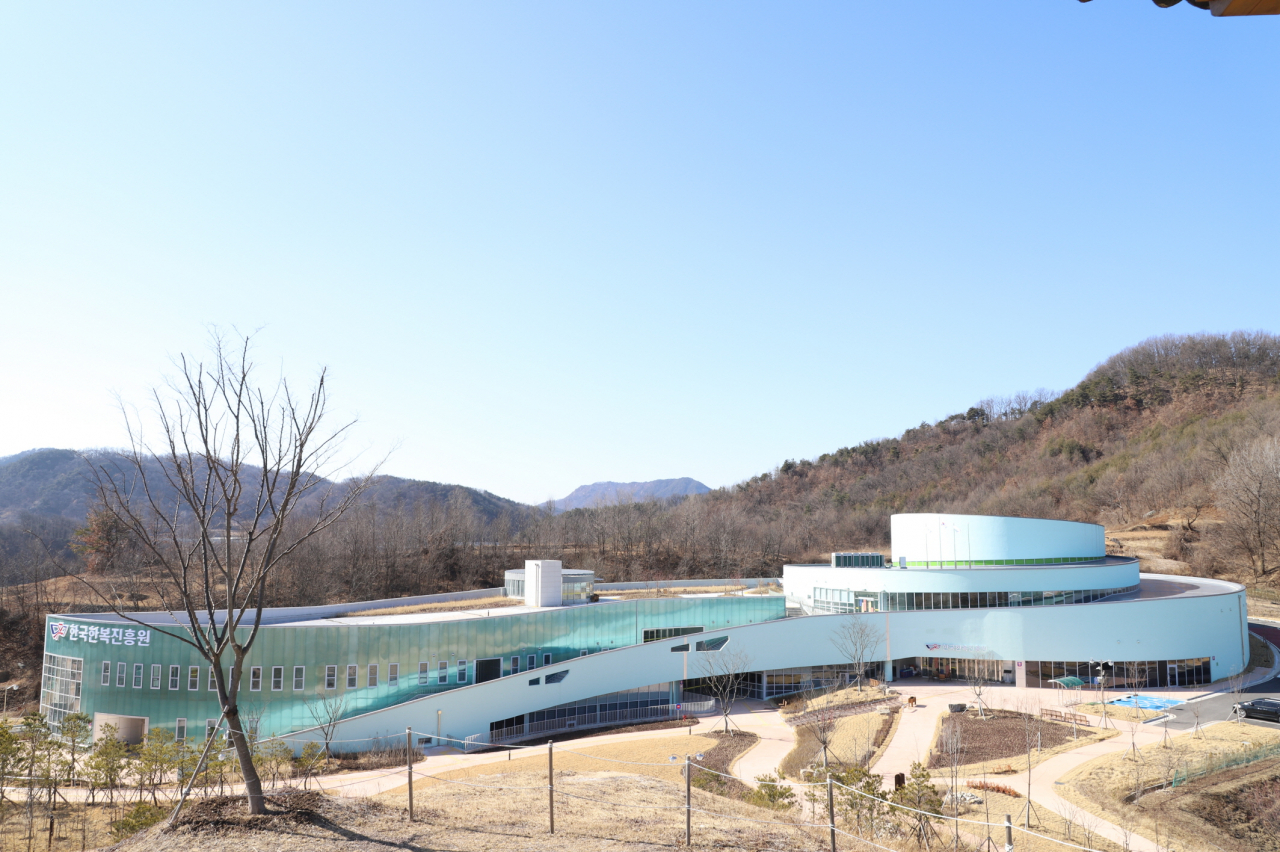 한국한복진흥원 모습.[상주시 제공]