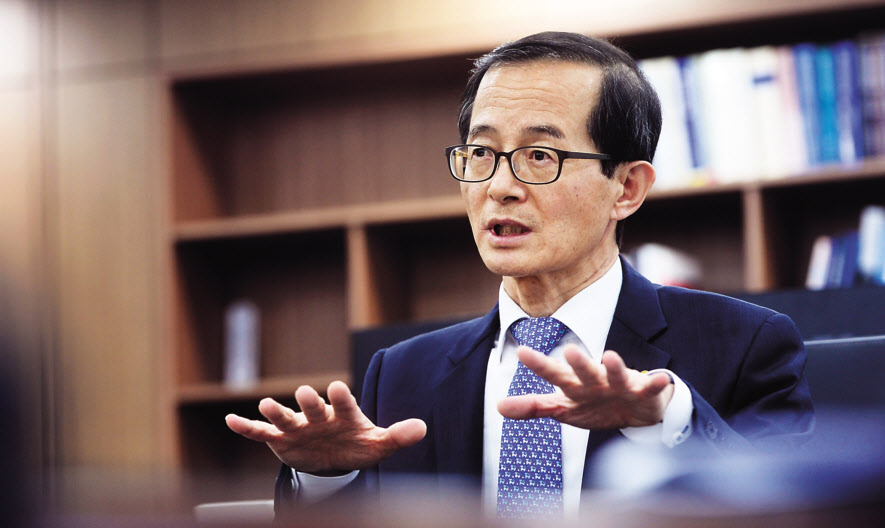 손태락 원장이 걸어온 길 ▶1962년 경북 포항 출생 ▶대구 성광고 ▶경북대 행정학과 학사·석사 ▶가천대 행정학 박사 ▶제 31회 행정고등고시(1987년) 합격 ▶부산지방국토관리청장 ▶국토교통부 주택토지실장·국토도시실장 ▶서울문산고속도로(주)사장