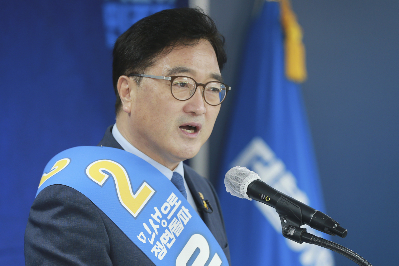더불어민주당 우원식 당대표 후보가 지난 18일 오전 서울 여의도 중앙당사에서 열린 더불어민주당 당대표 후보자 선출을 위한 예비경선대회에서 정견발표를 하고 있다. [국회사진기자단]
