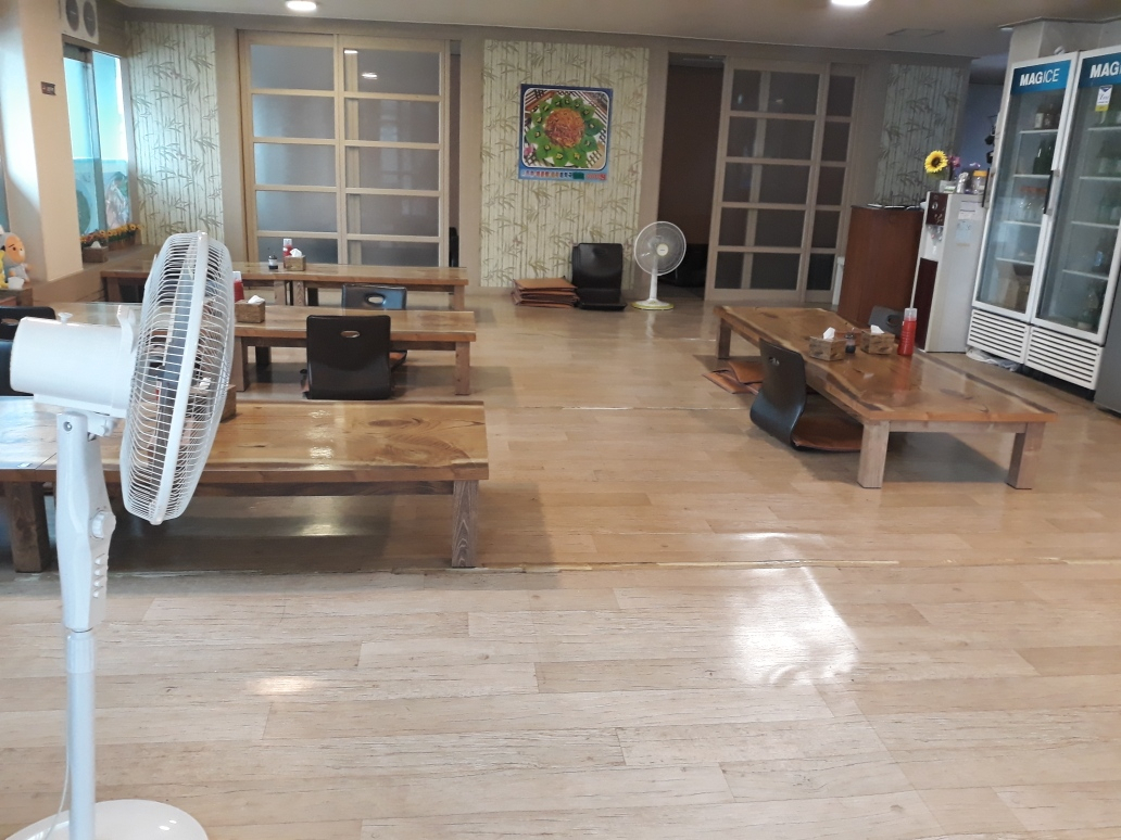 입식테이블 지원[용인시 제공]