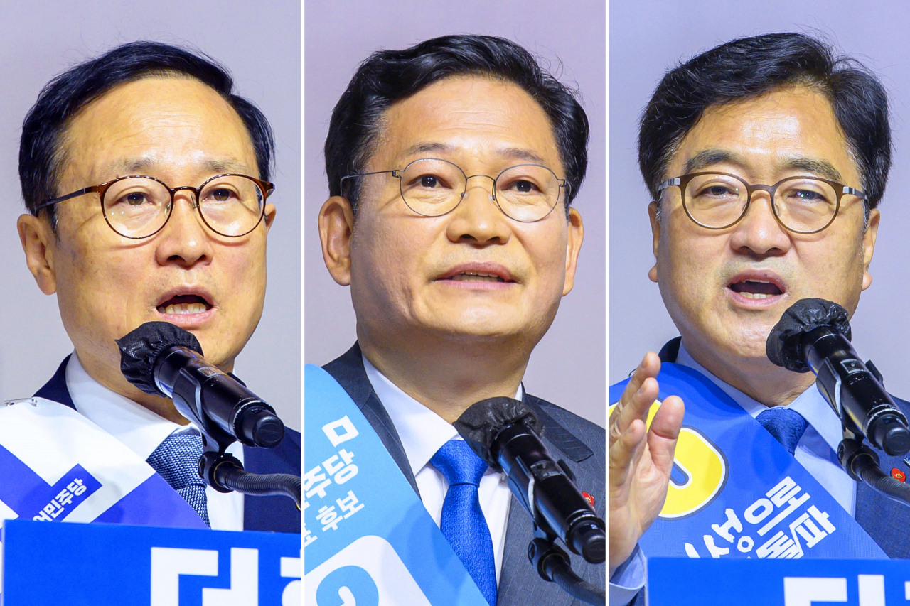 지난 20일 오전 광주 서구 치평동 김대중컨벤션센터에서 열린 더불어민주당 당 대표 후보 광주·전남·제주 합동연설회에서 홍영표(왼쪽부터)·송영길·우원식 후보가 정견을 밝히고 있다. [연합]