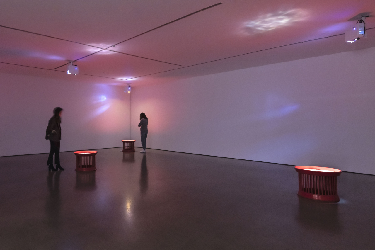 박현기, 만다라 시리즈, 1997-1988, 싱글 채널 비디오, 컬러, 사운드, 캔톡, 가변크기 [사진제공=갤러리현대]