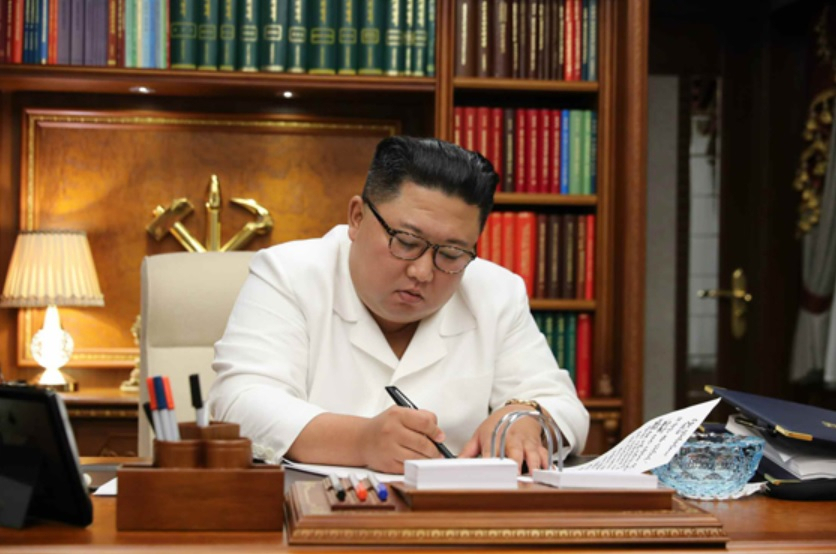 김정은 북한 국무위원장이 미겔 디아스카넬 신임 쿠바 공산당 총비서 선출 이후 연일 축하메시지를 보내며 양국 관계 강화에 공을 들이는 모습이다. 북한 관영매체는 22일 김 위원장이 지난 20일 디아스카넬 총서기 생일을 맞아 축전과 꽃바구니를 전달했다고 보도했다. [헤럴드DB]