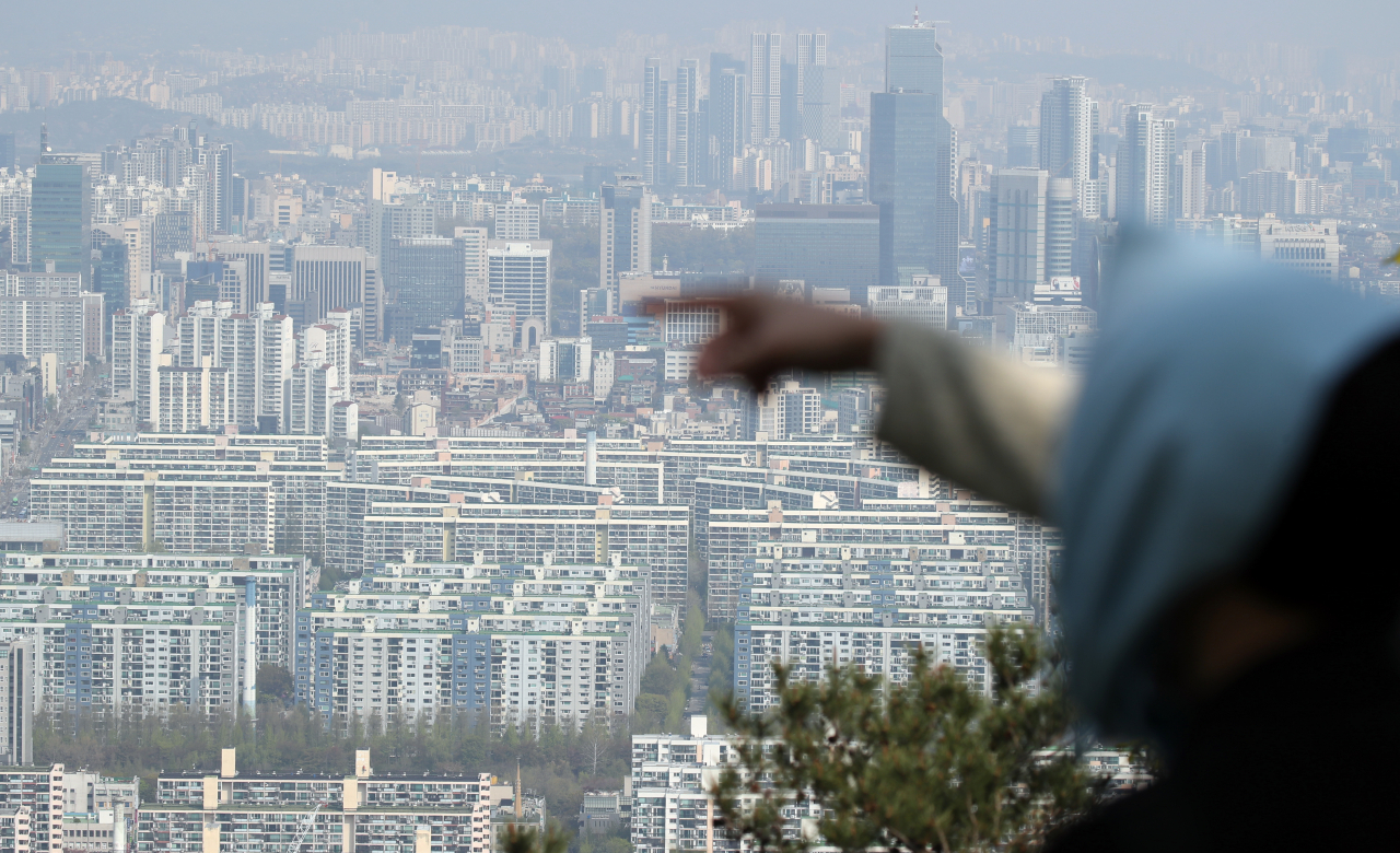 서울 강남구 대모산 전망대서 바라본 대치동 은마아파트 일대. [연합뉴스]