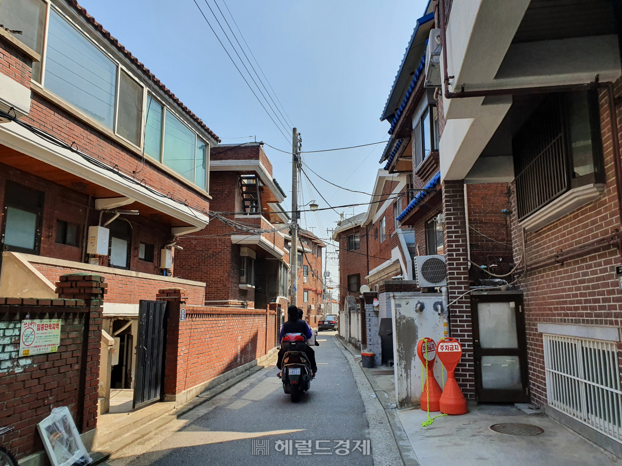 재건축·재개발 사업의 신호탄일까. 서울시는 오는 27일부터 압구정, 여의도, 목동, 성수동을 토지거래허가구역으로 지정한다. 사진은 성수전략정비구역 내 주택가 모습.[헤럴드경제DB]