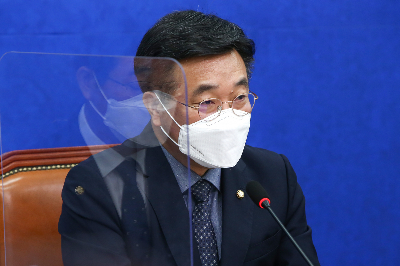 더불어민주당 윤호중 원내대표 겸 비상대책위원장이 28일 오전 서울 여의도 국회에서 열린 비상대책위원회 회의에서 발언하고 있다. [사진=이상섭 기자/babtong@heraldcorp.com]