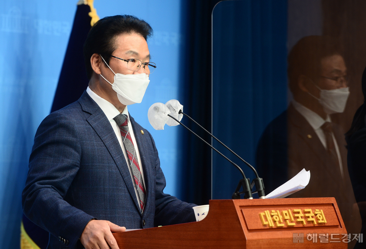 [헤럴드경제=이상섭 기자] 김용판 국민의힘 의원 babtong@heraldcorp.com