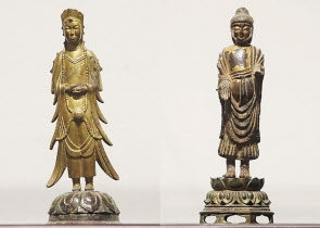 간송문화재단이 '운영상의 어려움'을 이유로 경매에 내 놓았던 고려 불상 2점. 보물 제284호 금동여래입상(오른쪽)과 제285호 금동보살입상. 국립중앙박물관이 최종 구매했다. [사진=헤럴드DB]