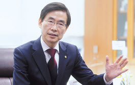 국민의힘 차기 당대표에 도전하는 조경태 의원(5선, 부산 사하을)이 27일 국회 의원회관에서 헤럴드경제와 인터뷰를 하고 있다. 이상섭 기자