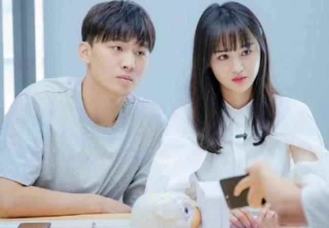 정솽(오른쪽)과 장헝. [연합]