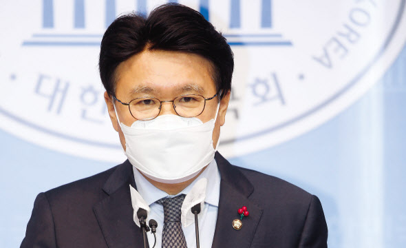 황운하 더불어민주당 의원. [연합]