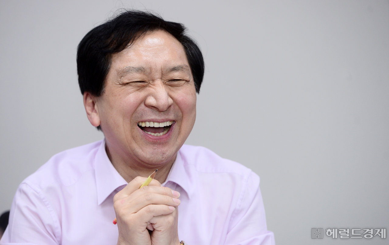 국민의힘 원내대표에 도전한 김기현 의원이 지난 20일 헤럴드경제와 인터뷰를 하고 있다. [헤럴드경제=이상섭 기자 babtong@heraldcorp.com]