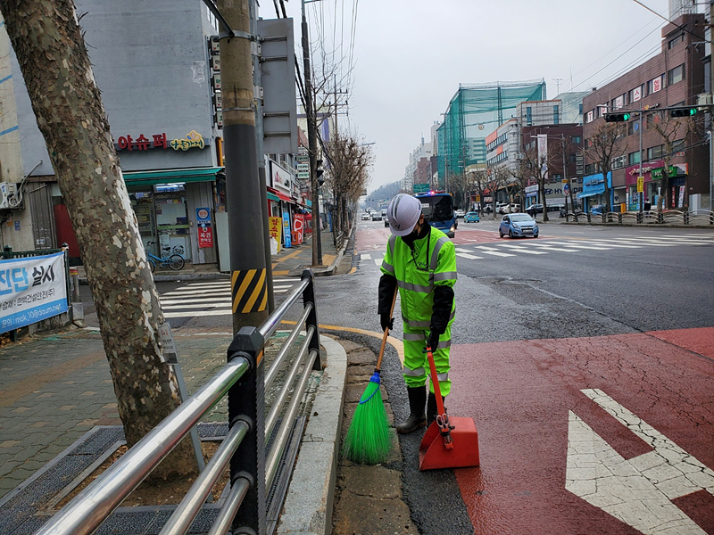 “양천구 환경미화원? 이제 ‘환경공무관’으로 불러주세요”