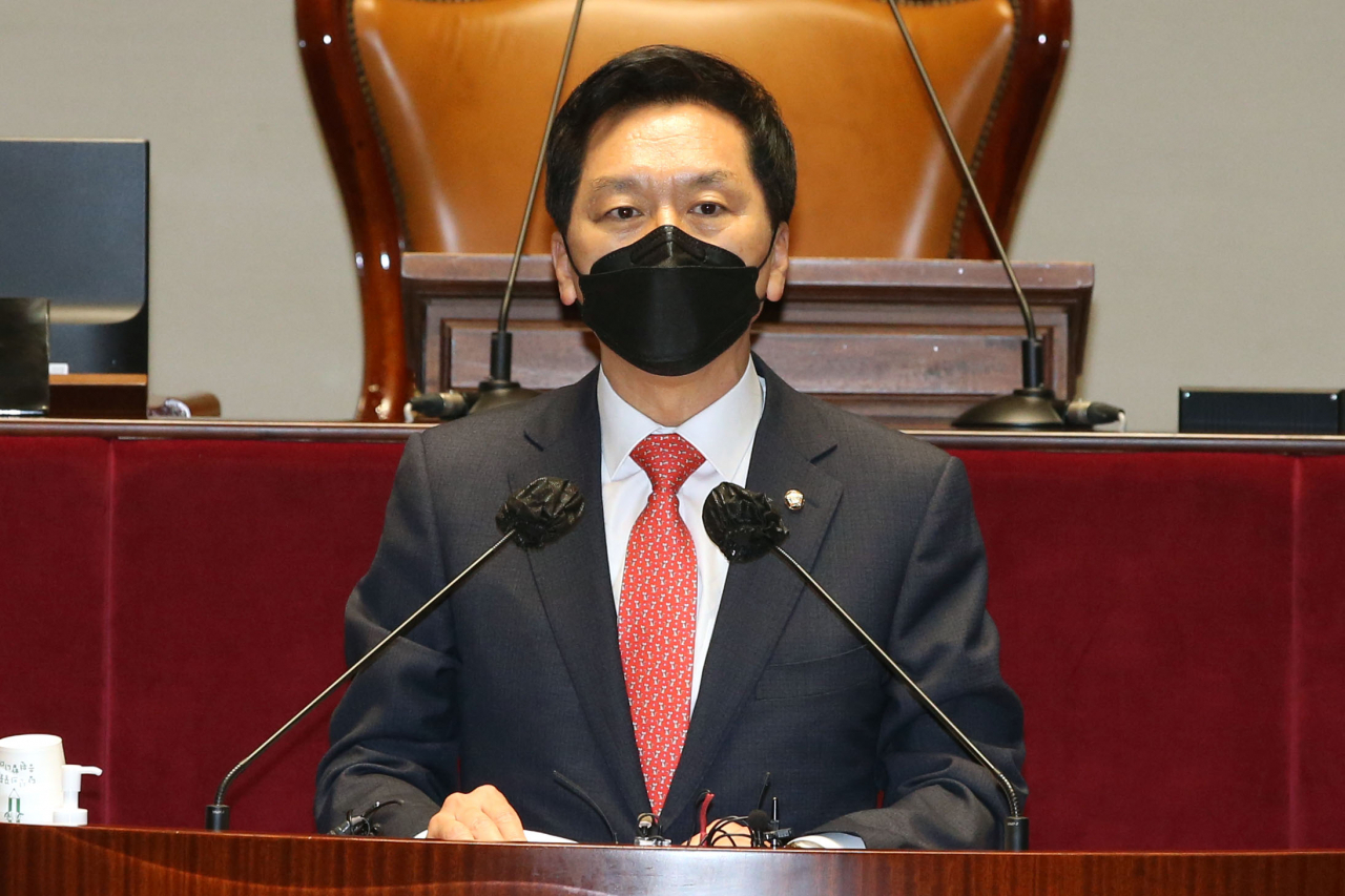 김기현 국민의힘 당대표 권한대행 겸 원내대표가 4일 서울 여의도 국회에서 열린 의원총회에서 발언하고 있다. [연합]