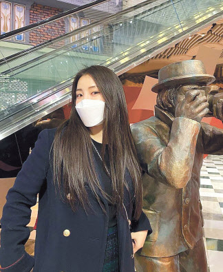 롤린 대박 직전 꼬북좌 유정이 드림타워에서 촬영한 모습
