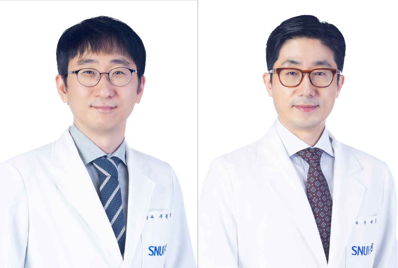 (왼쪽부터) 분당서울대병원 안과 주광식 교수, 우세준 교수