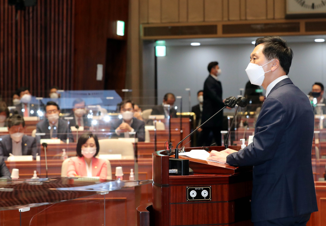 김기현 국민의힘 당 대표 권한대행 겸 원내대표가 6일 오전 서울 여의도 국회에서 열린 긴급의원총회에서 발언하고 있다. [연합]