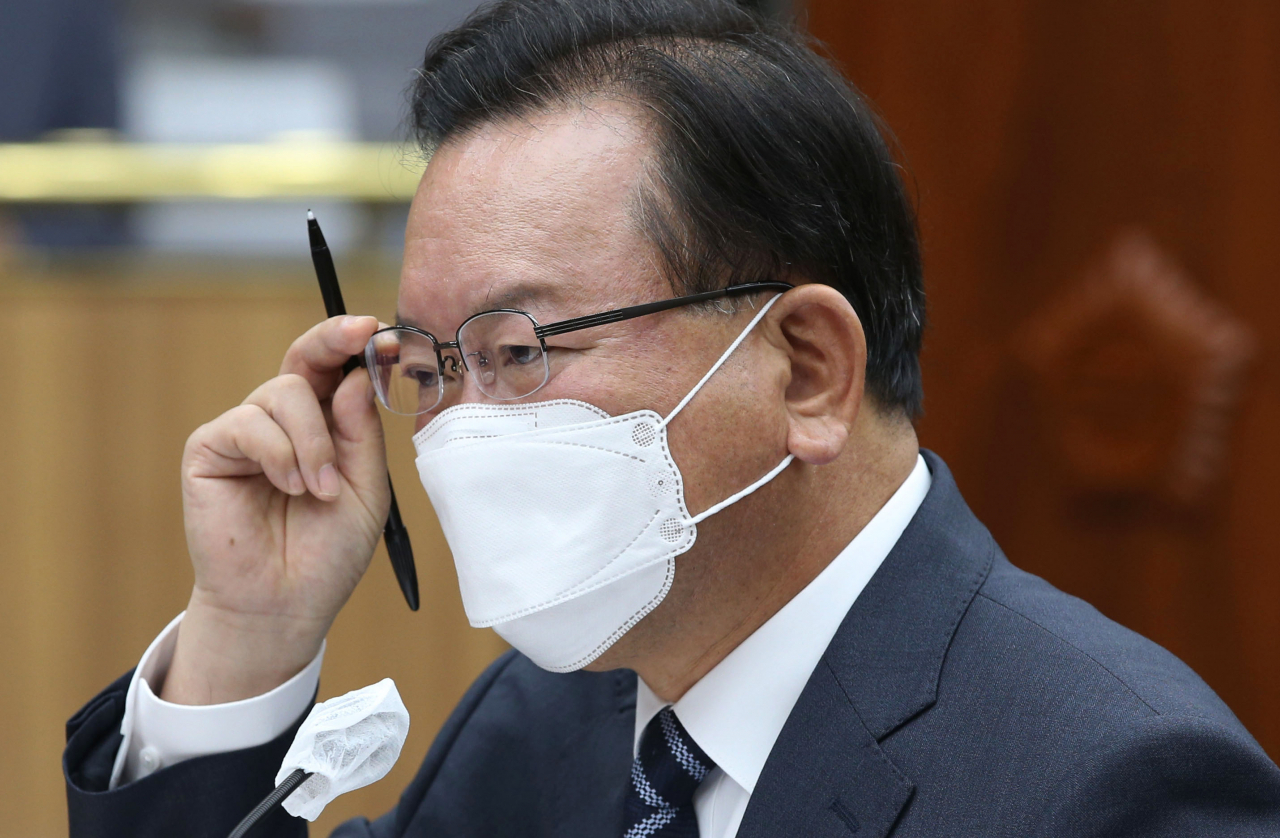 김부겸 국무총리 후보자가 7일 오전 서울 여의도 국회에서 열린 인사청문회에서 질문받고 있다. [연합]