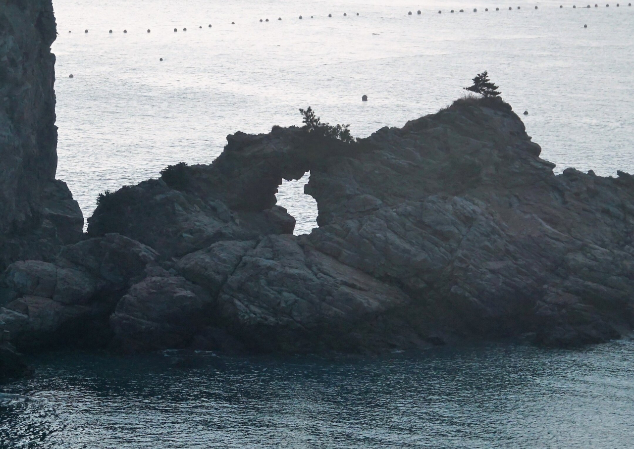 (한반도) 지도바위