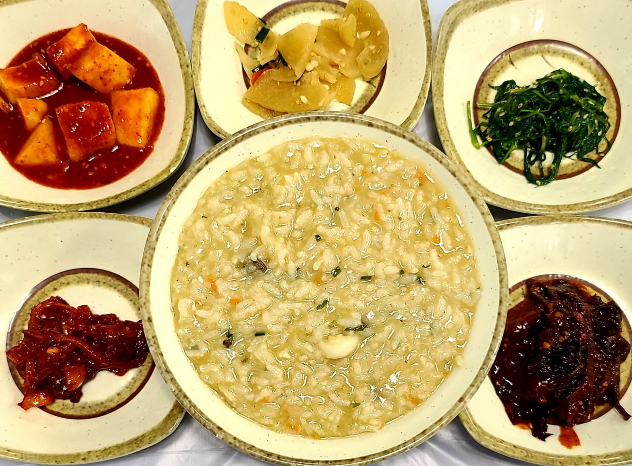 흑산도 아침 전복죽 한상