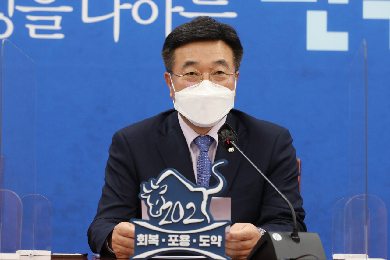 윤호중 더불어민주당 원내대표가 11일 오전 서울 여의도 국회에서 열린 원내대책회의에서 발언하고 있다. [헤럴드경제=이상섭 기자]