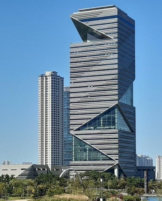 인천시 연수구 송도동 G타워 건물