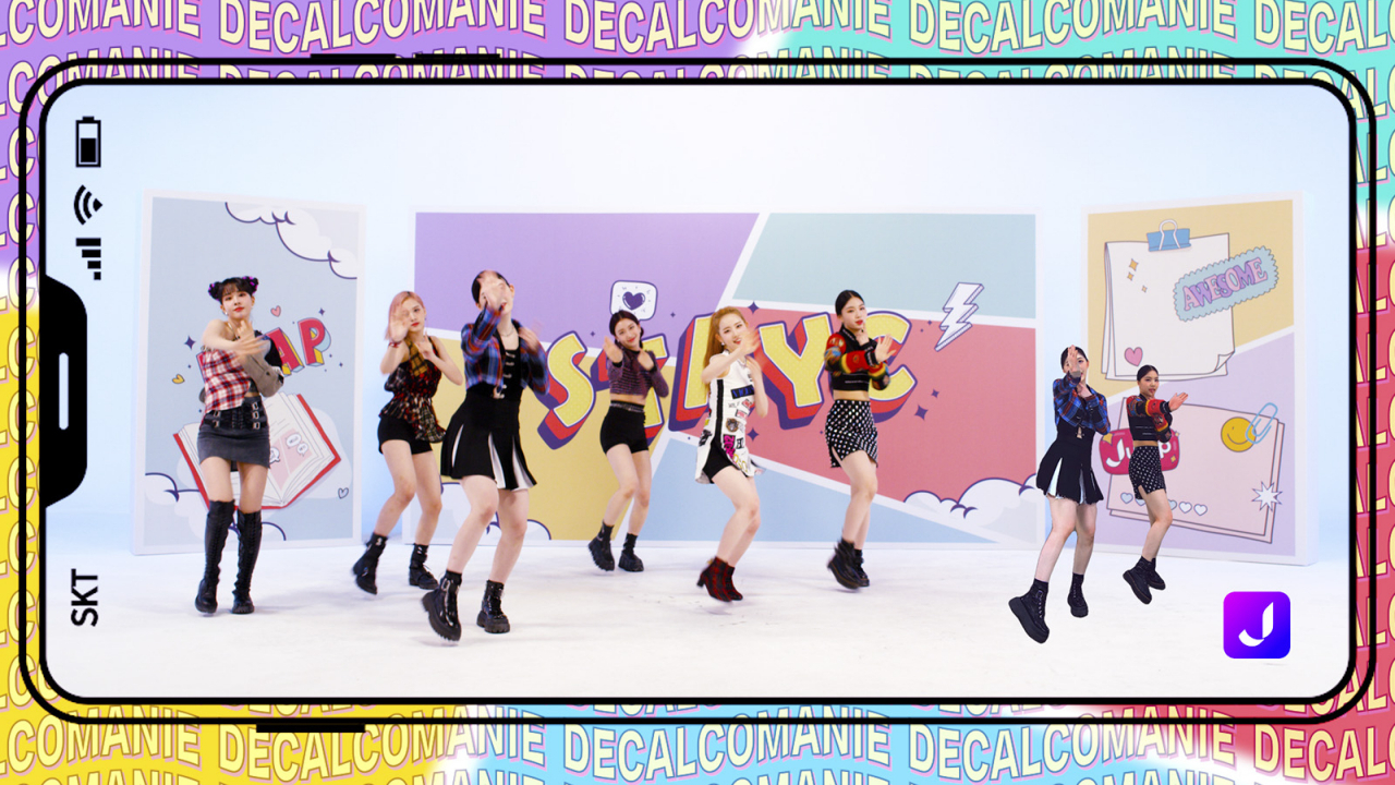 SK텔레콤 점프 버츄얼밋업 내 메타버스 공간을 배경으로 제작된 스테이씨의 ‘ASAP(에이셉)’ 뮤직비디오 장면 [SK텔레콤 제공]