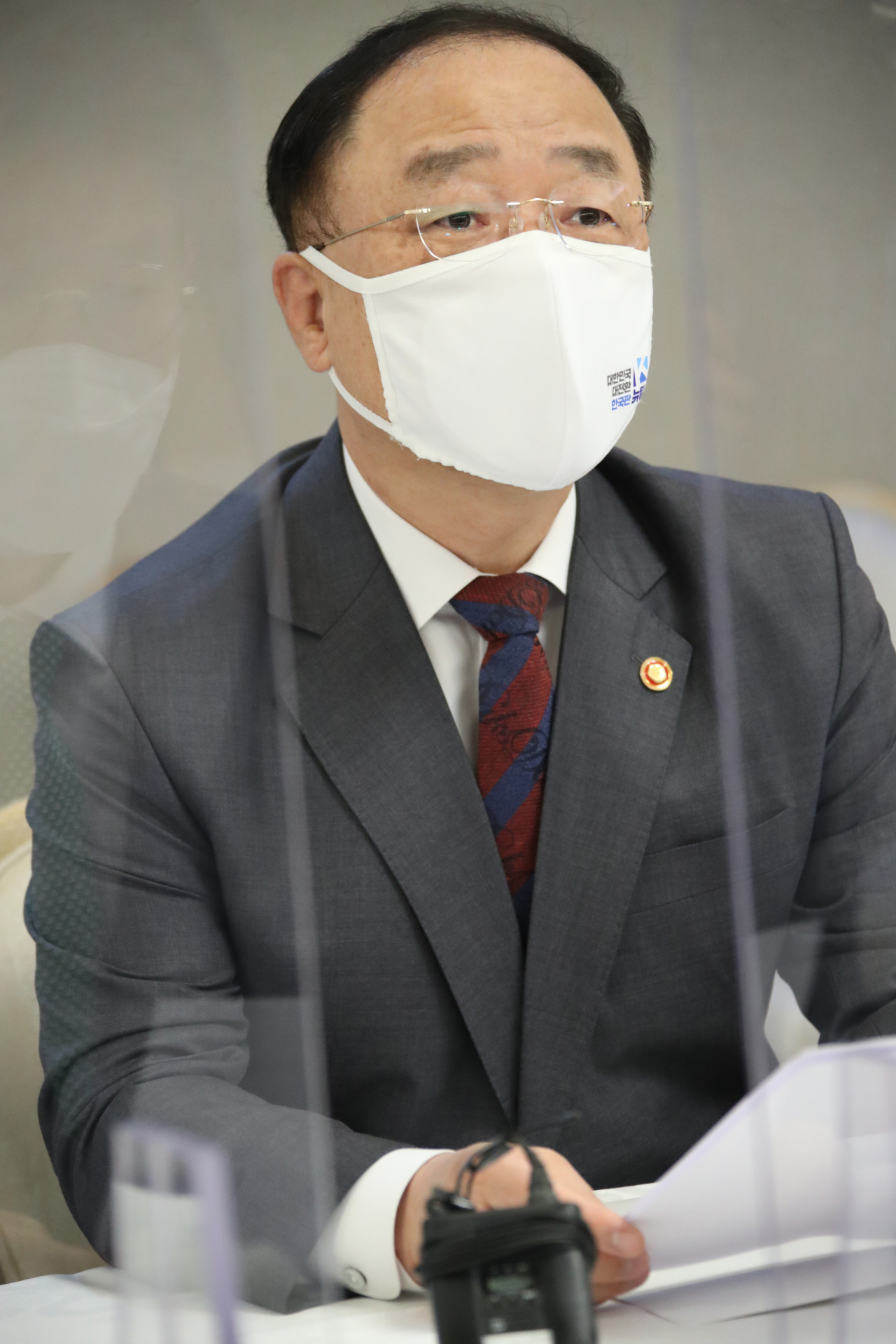 홍남기 부총리 겸 기획재정부 장관이 20일 정부서울청사에서 열린 '제22차 부동산시장 점검 관계장관회의'를 주재하며 발언하고 있다. [연합]