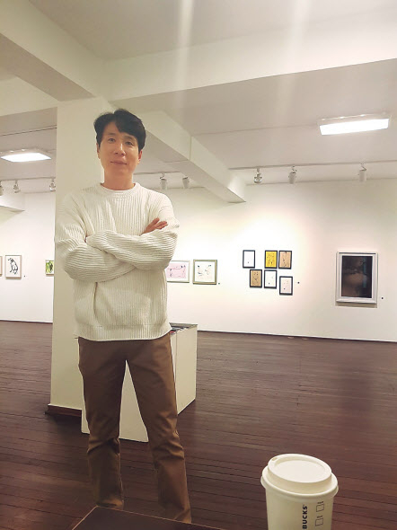 이무일 감독과 그의 작품들.