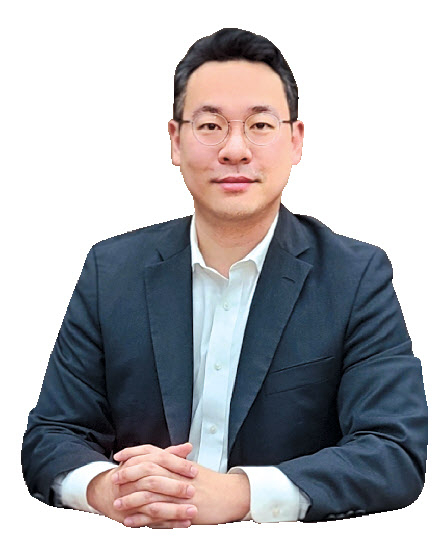최형우 부대표 ▶2018~2020 iText Group 최고운영책임자(COO), 한컴 글로벌 경영기획실장 ▶2014~2018 티맥스소프트 글로벌본사(미국) COO ▶2005~2014 비트컴퓨터 미국법인장, 비트컴퓨터 해외사업팀장 ▶BA, Economics, Occidental College