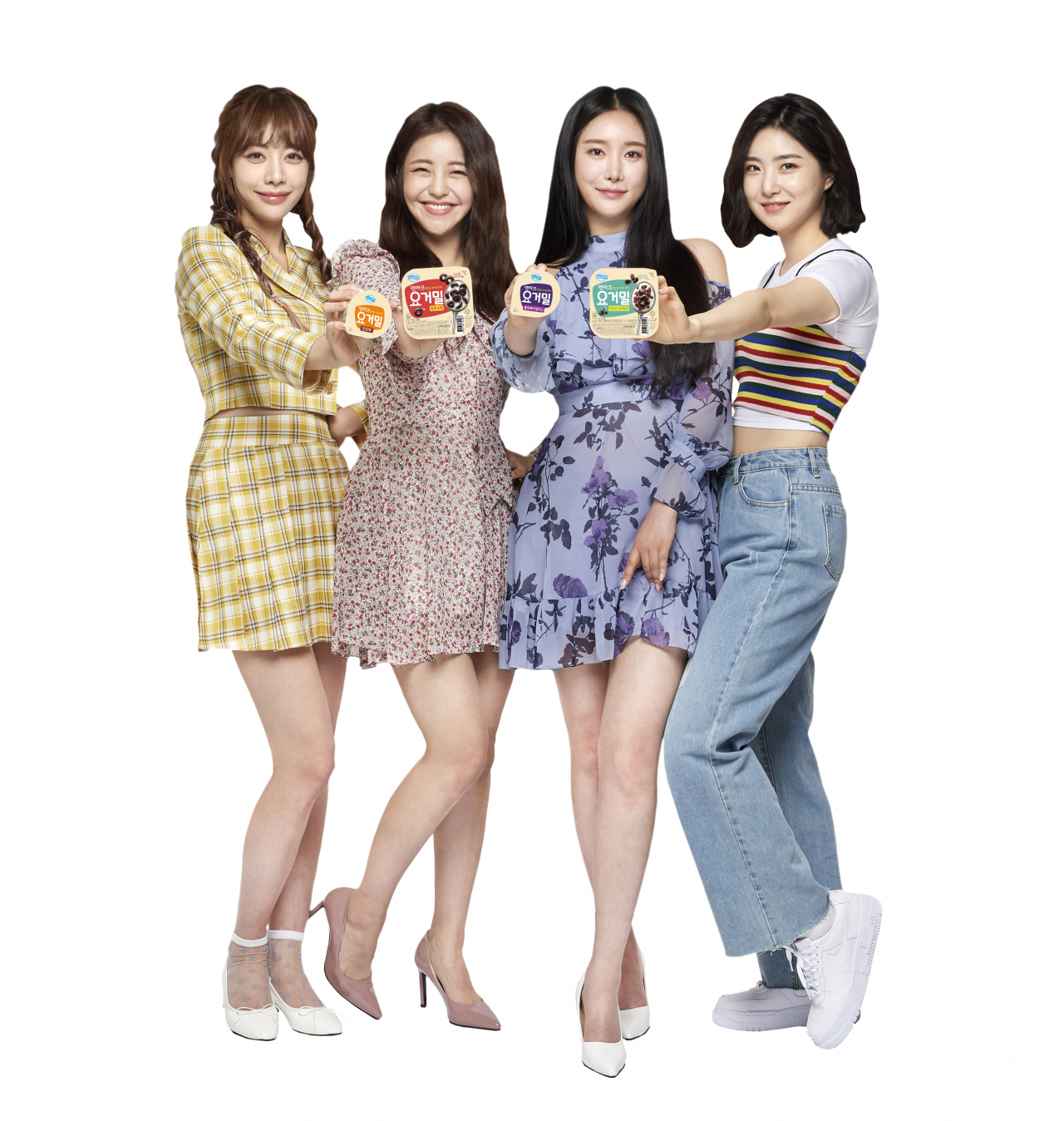 동원F&B의 3세대 간편식 요거트 ‘덴마크 요거밀’ 모델로 발탁된 걸그룹 '브레이브 걸스'. [동원F&B 제공]