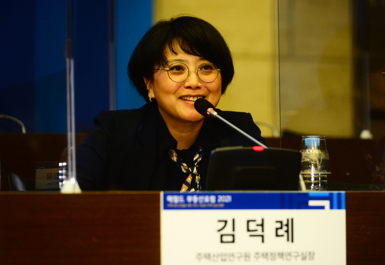 [헤럴드경제=박해묵 기자] 토론 중인 김덕례 주택산업연구원 연구실장