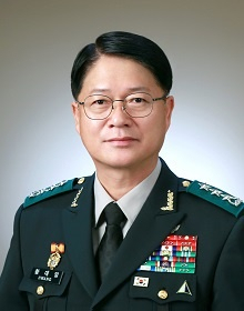정부는 27일 황대일 중장을 육군참모차장에 보임하는 등 전반기 군 장성 인사를 단행했다. [국방부 제공]