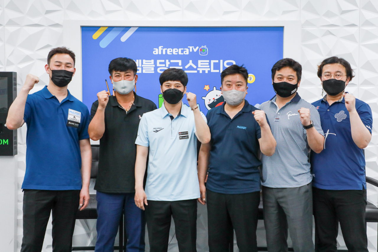 본선에 진출한 최완영 이충복 김동훈 조치연 서창훈 황봉주(이상 왼쪽부터) [파이브앤식스 제공]