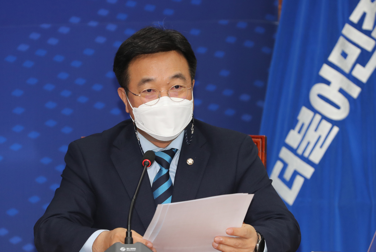 더불어민주당 윤호중 원내대표가 31일 서울 여의도 국회에서 열린 최고위원회의에서 발언하고 있다. [사진=이상섭 기자/babtong@heraldcorp.com]