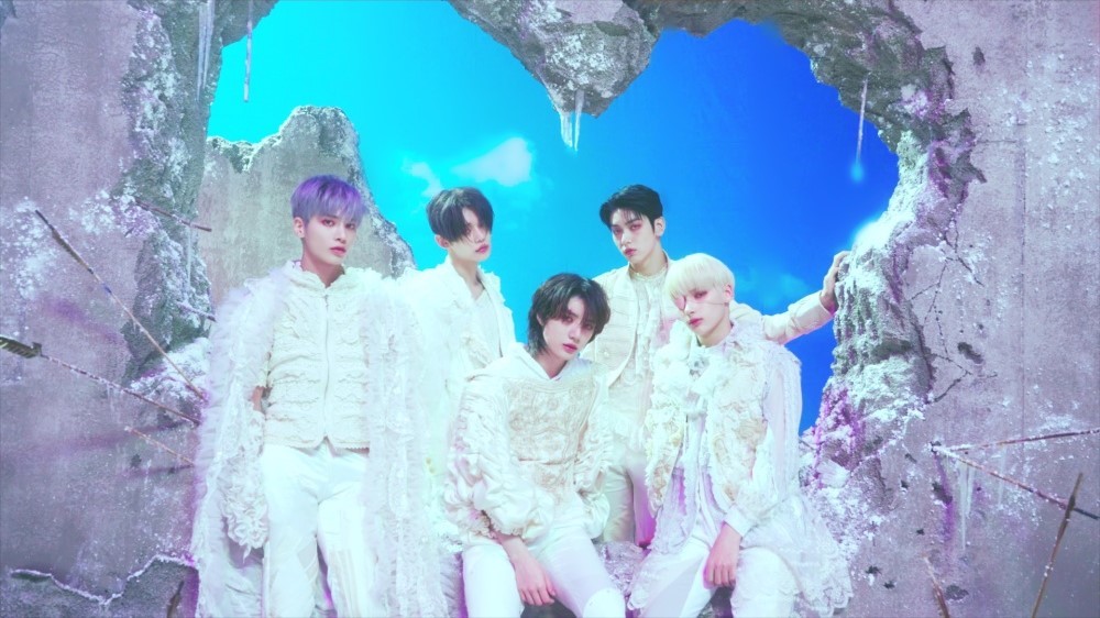 TXT starts on new journey with 'The Chaos Chapter: Freeze' - The