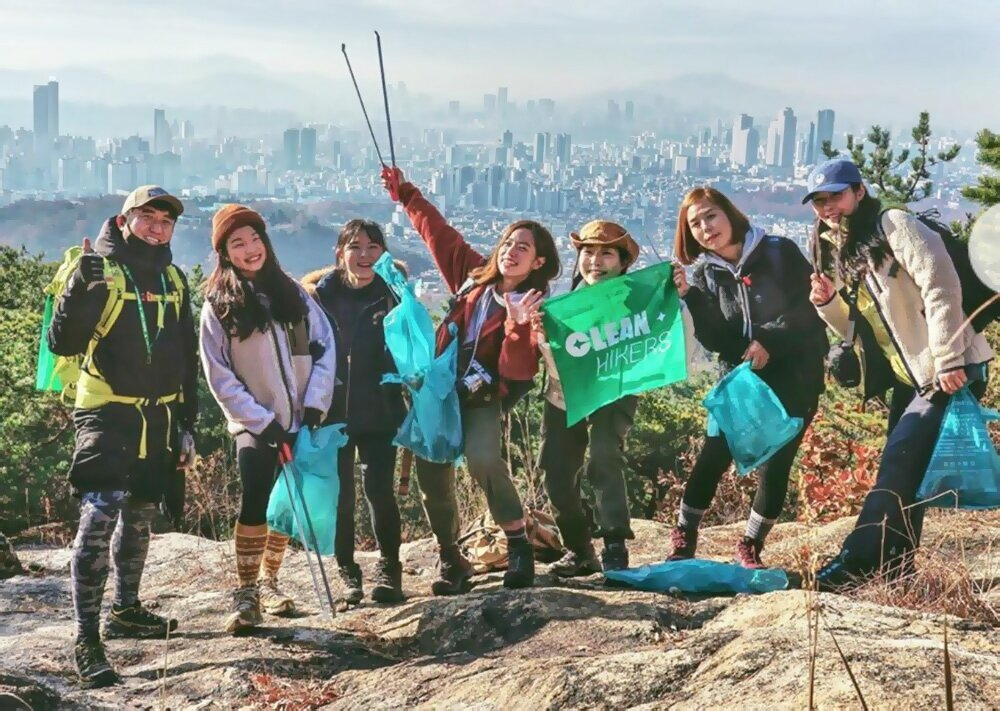 클린하이킹 청년들.