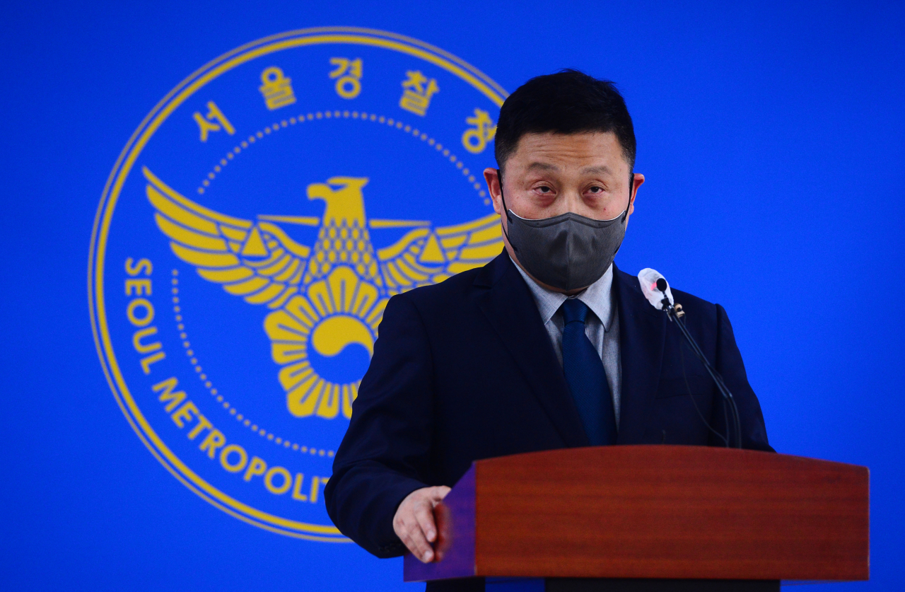 강일구 반부패공공범죄수사대장이 9일 오전 서울경찰청에서 이용구 전 법무부 차관의 택시기사 폭행사건 수사결과 발표를 하고 있다. 박해묵 기자
