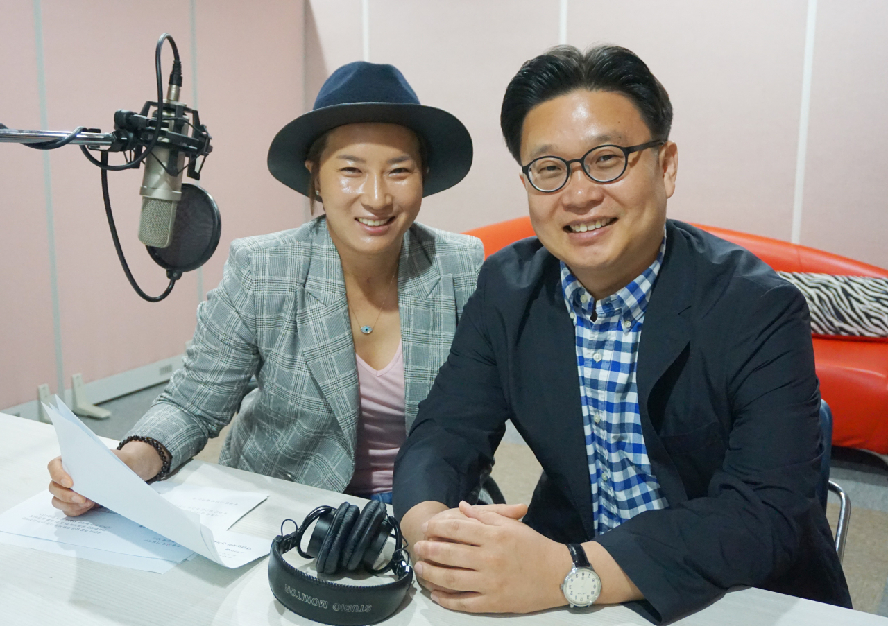 박세리(왼쪽)와 서경덕 교수