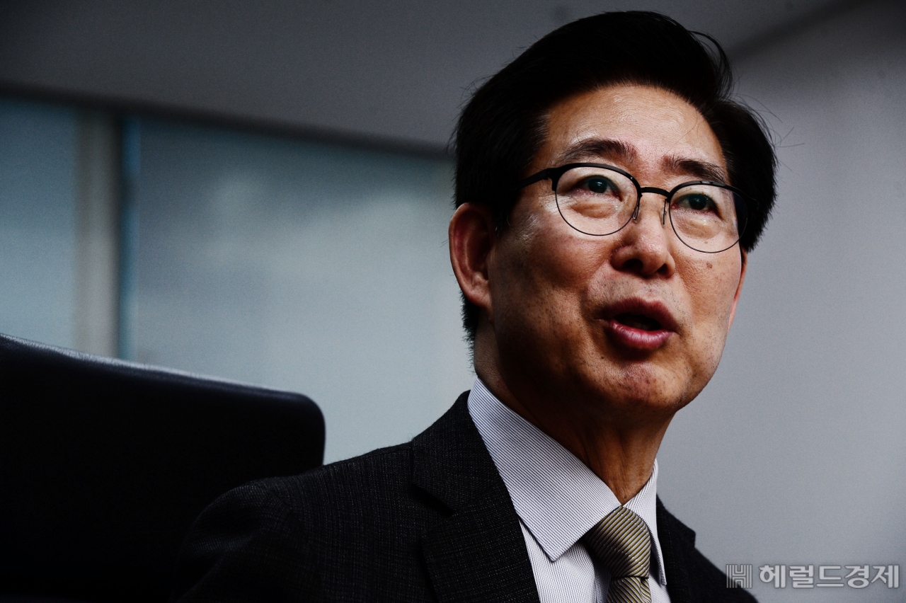 더불어민주당 대권주자 중 한 명인 양승조 충남도지사가 16일 오후 서울 여의도 국회 의원회관에서 본지와 인터뷰를 하고 있다. [사진=박해묵 기자/mook@heraldcorp.com]