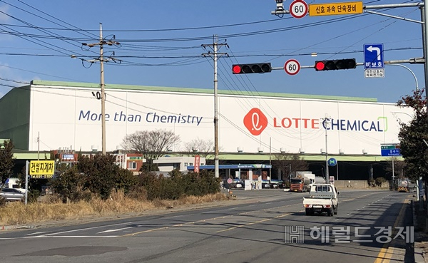 롯데케미칼 여수공장 전경
