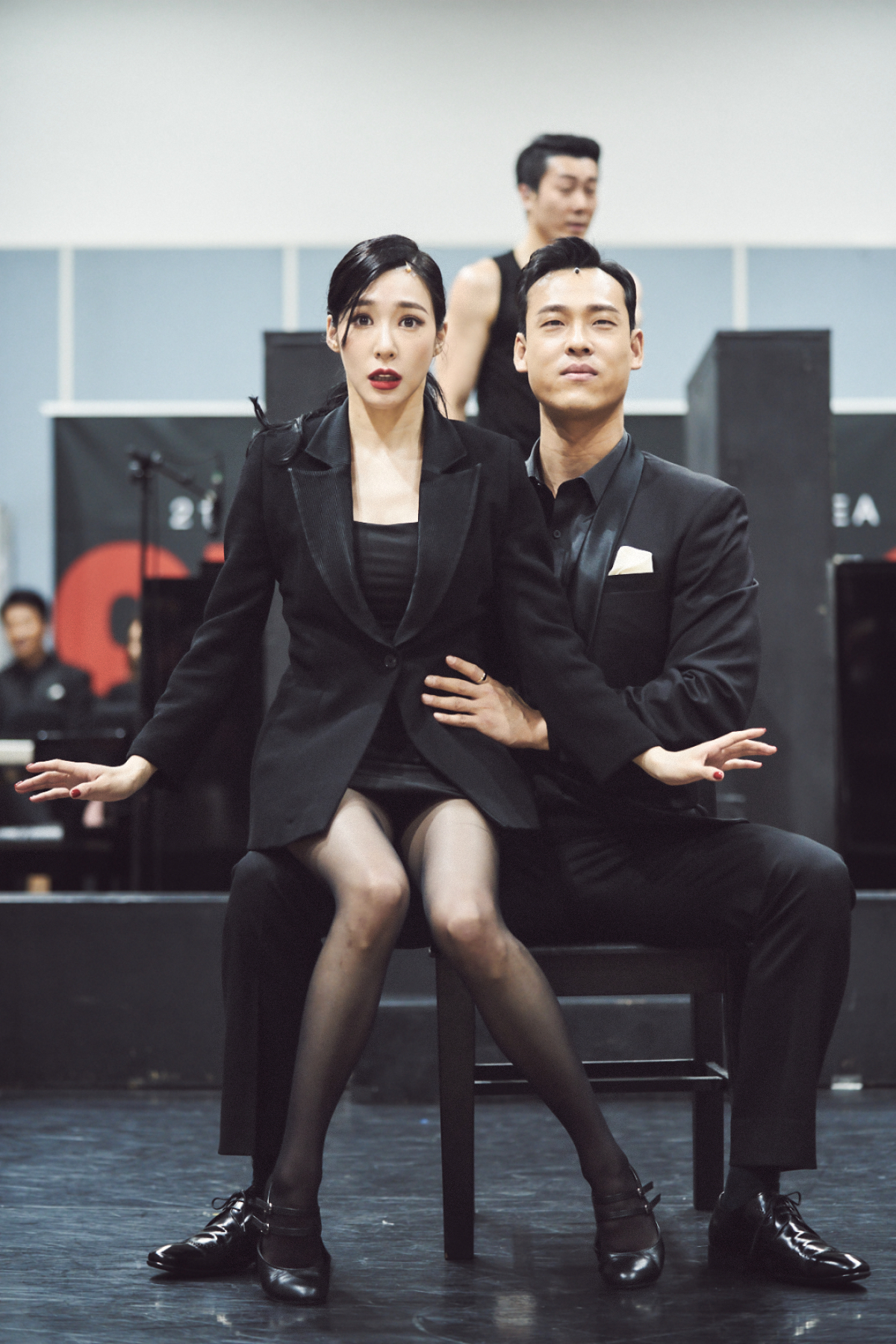 뮤지컬 ‘시카고’의 연습실 공개를 통해 유튜브에 올라간 티파니와 최재림의 복화술 영상은 MZ 세대를 공연장으로 끌어모은 일등공신이다. [신시컴퍼니 제공]