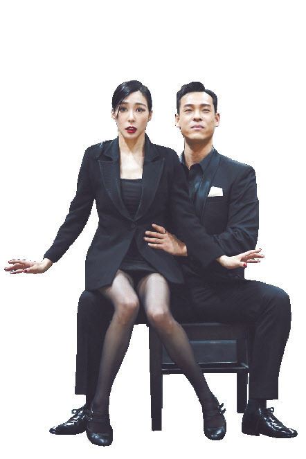 뮤지컬 ‘시카고’의 연습실 공개를 통해 유튜브에 올라간 티파니와 최재림의 복화술 영상은 MZ 세대를 공연장으로 끌어모은 일등공신이다. [신시컴퍼니 제공]