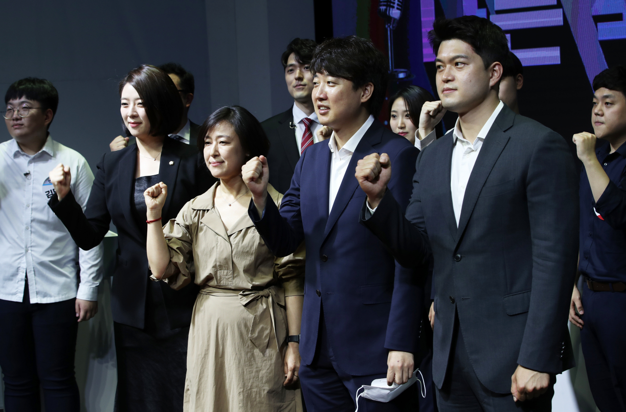 고3 김민규· 김연주 前아나…‘野토론배틀’ 8강 간다