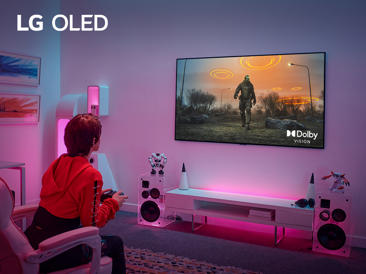LG 올레드 TV가 업계 최초로 4K(3,840x2,160) 해상도 120Hz 주사율에서도 차세대 게이밍 특화 그래픽 기능인 돌비비전 게이밍(DolbyVision Gaming)을 지원하며, 최강 게이밍 TV 지위를 공고히 한다. [LG전자 제공]